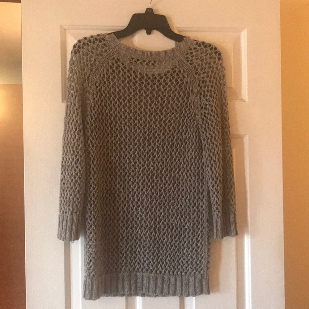 Outback Red sweater - Picture 2 of 2